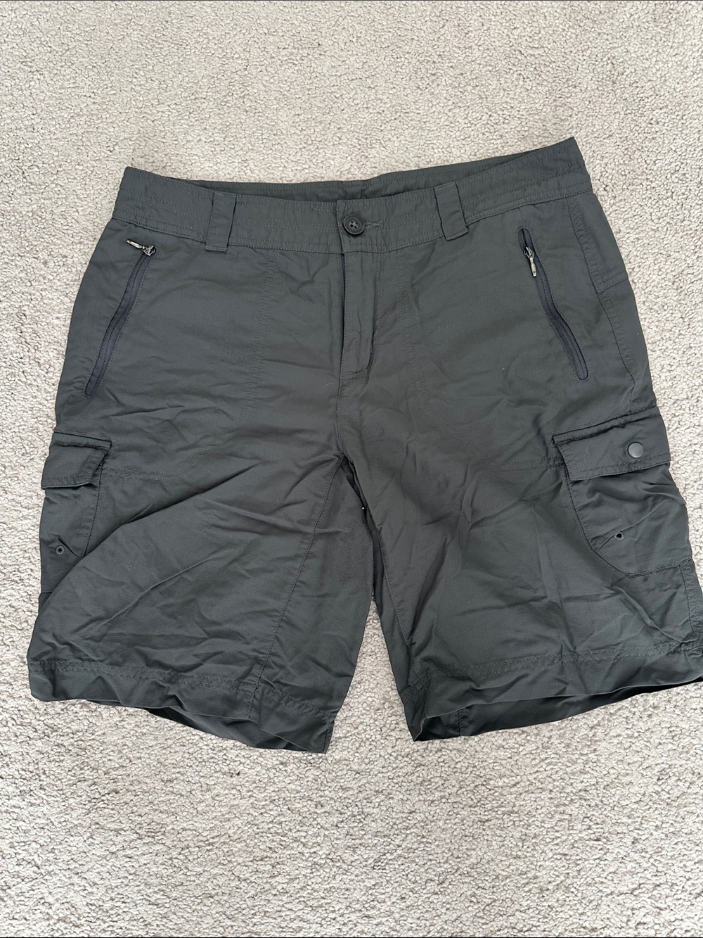 Columbia Women's Gray Outdoor Cargo Shorts